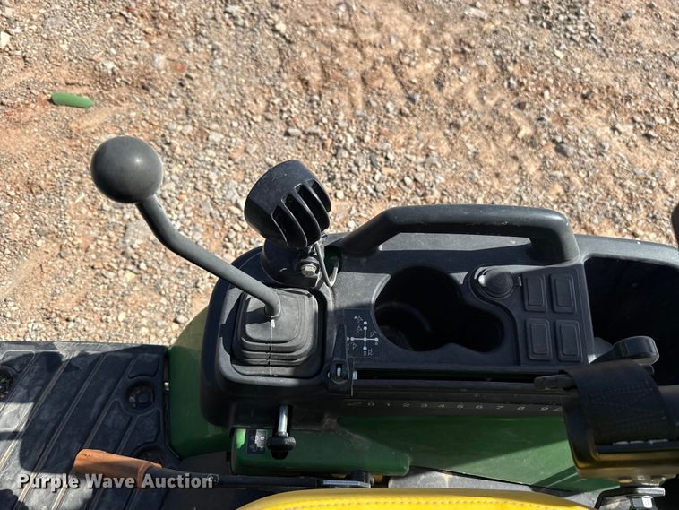 image for item YA2859 2024 John Deere 1025R MFWD tractor