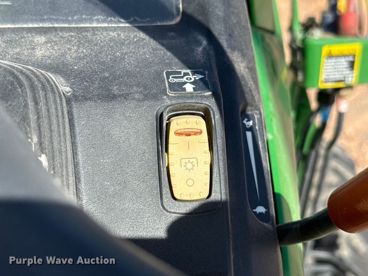 image for item YA2859 2024 John Deere 1025R MFWD tractor