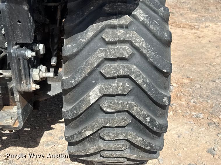 image for item YA2859 2024 John Deere 1025R MFWD tractor