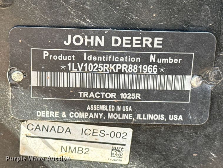 image for item YA2859 2024 John Deere 1025R MFWD tractor