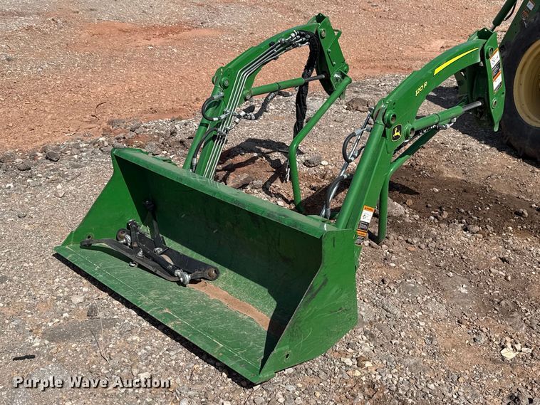 image for item YA2859 2024 John Deere 1025R MFWD tractor