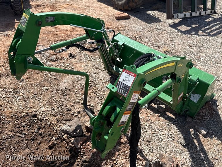 image for item YA2859 2024 John Deere 1025R MFWD tractor