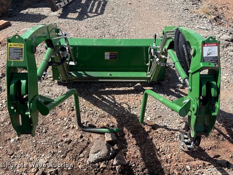 image for item YA2859 2024 John Deere 1025R MFWD tractor