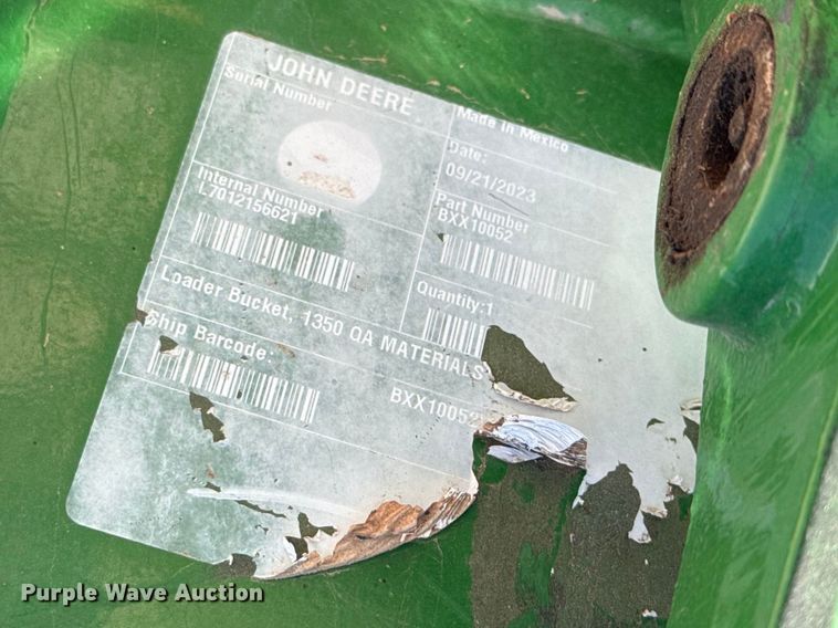 image for item YA2859 2024 John Deere 1025R MFWD tractor