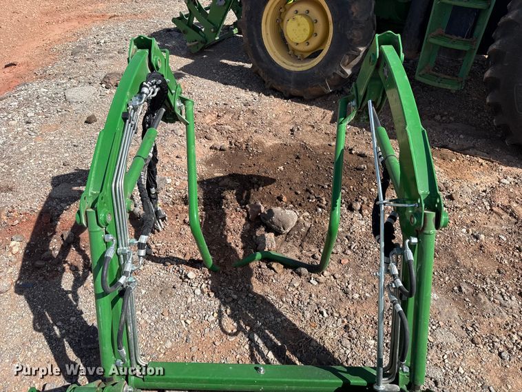 image for item YA2859 2024 John Deere 1025R MFWD tractor