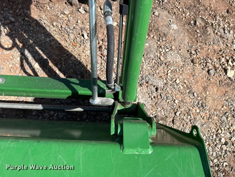 image for item YA2859 2024 John Deere 1025R MFWD tractor