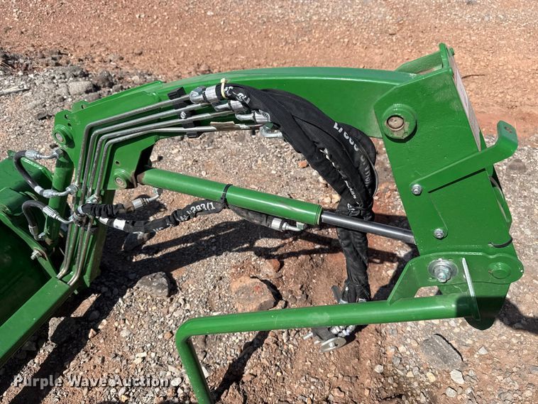 image for item YA2859 2024 John Deere 1025R MFWD tractor