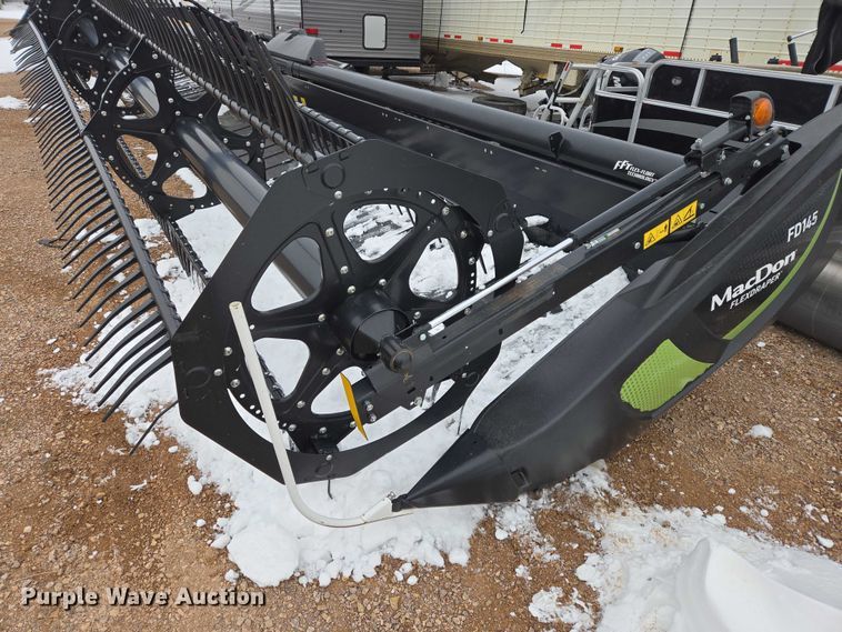 image for item YA2861 2020 MacDon FD145 flex draper head