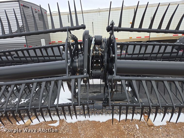 image for item YA2861 2020 MacDon FD145 flex draper head