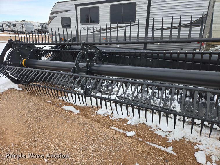 image for item YA2861 2020 MacDon FD145 flex draper head