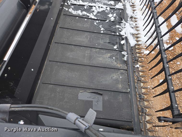 image for item YA2861 2020 MacDon FD145 flex draper head