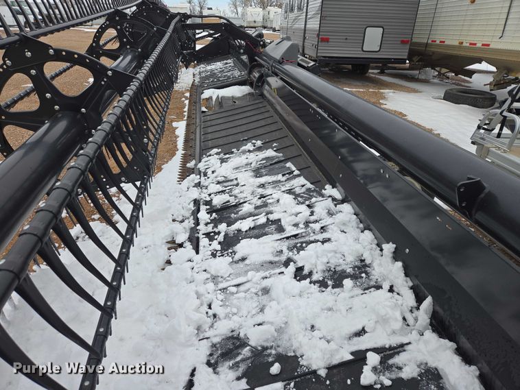 image for item YA2861 2020 MacDon FD145 flex draper head