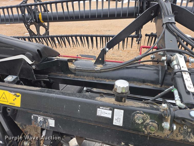 image for item YA2861 2020 MacDon FD145 flex draper head