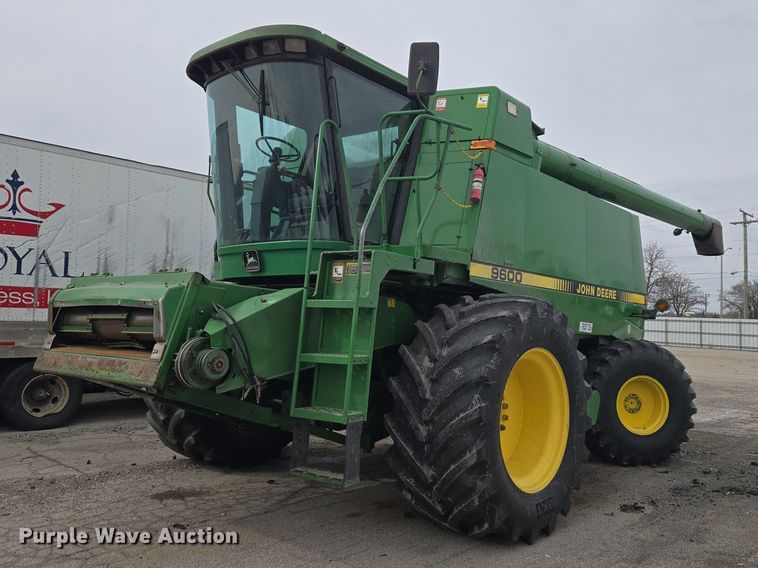 image for item YA2925 1994 John Deere 9600 RWA combine
