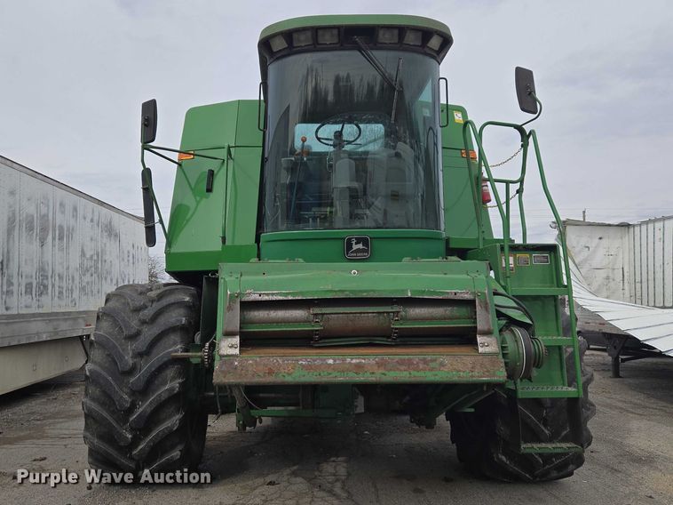 image for item YA2925 1994 John Deere 9600 RWA combine