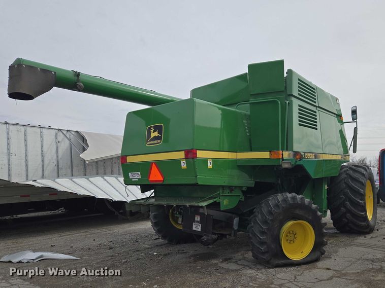 image for item YA2925 1994 John Deere 9600 RWA combine