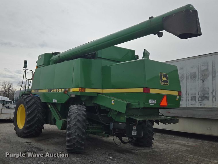 image for item YA2925 1994 John Deere 9600 RWA combine