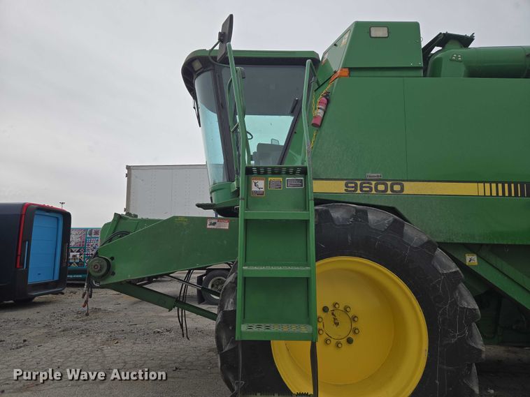 image for item YA2925 1994 John Deere 9600 RWA combine