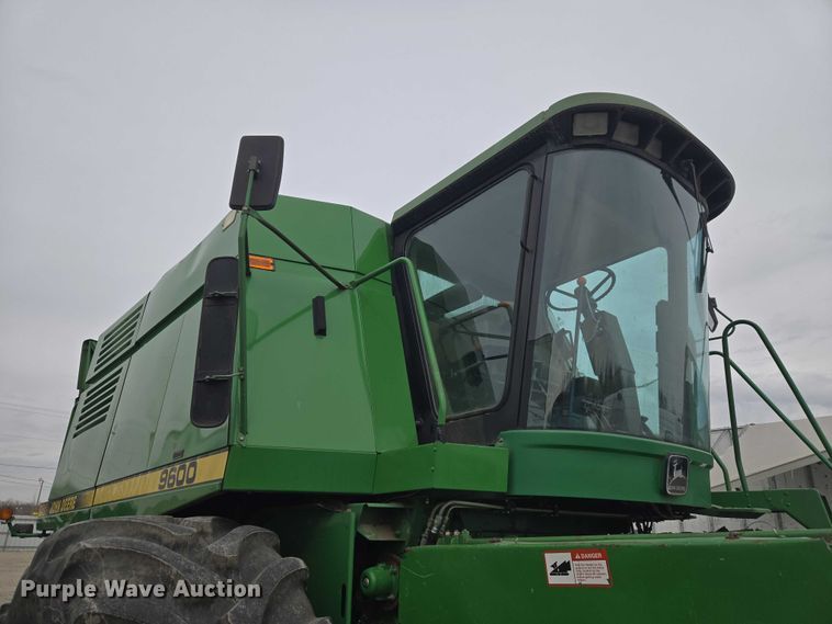 image for item YA2925 1994 John Deere 9600 RWA combine