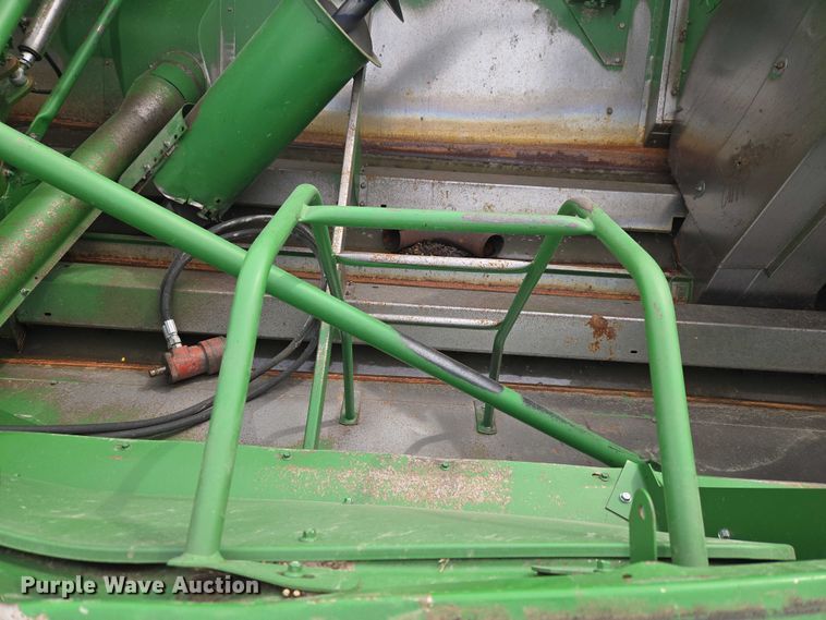 image for item YA2925 1994 John Deere 9600 RWA combine