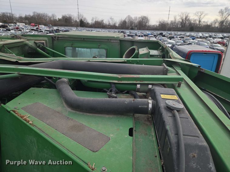 image for item YA2925 1994 John Deere 9600 RWA combine