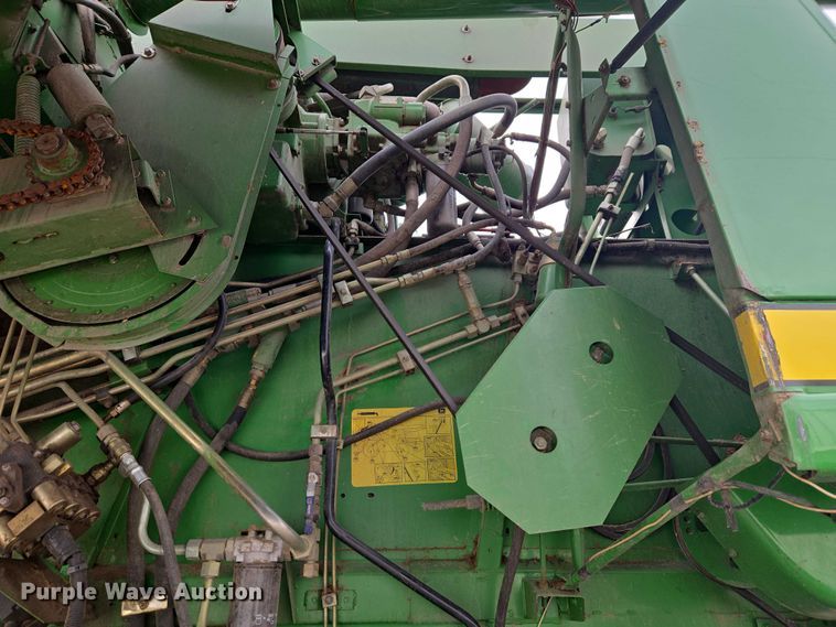 image for item YA2925 1994 John Deere 9600 RWA combine