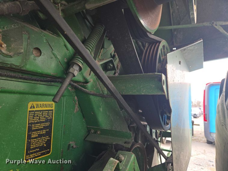 image for item YA2925 1994 John Deere 9600 RWA combine