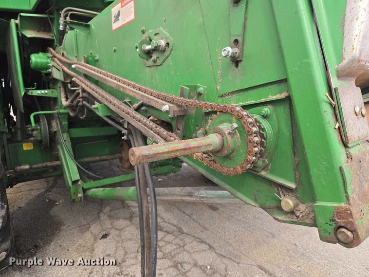 image for item YA2925 1994 John Deere 9600 RWA combine