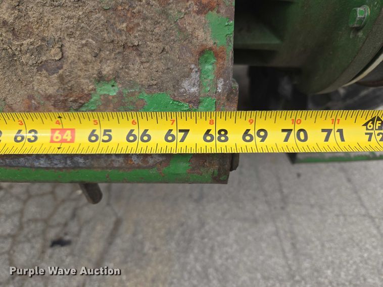 image for item YA2925 1994 John Deere 9600 RWA combine