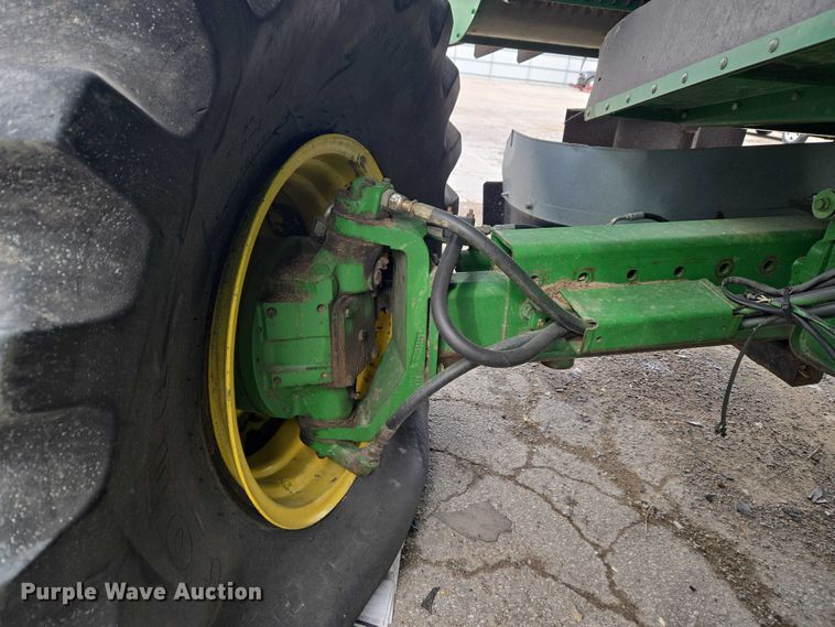 image for item YA2925 1994 John Deere 9600 RWA combine