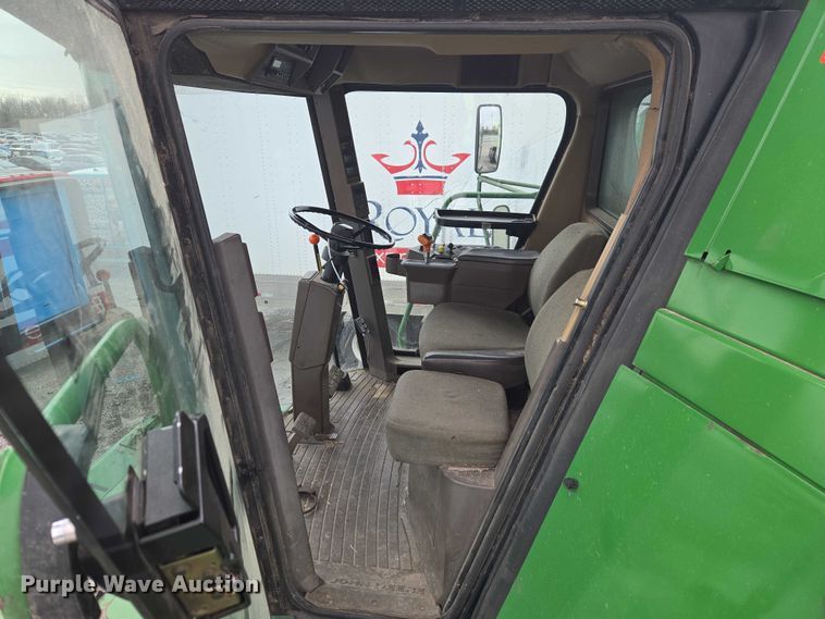 image for item YA2925 1994 John Deere 9600 RWA combine