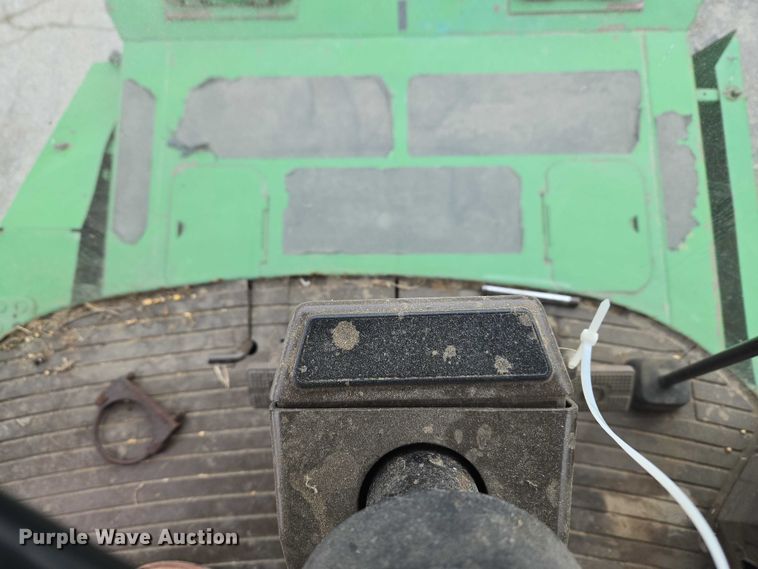 image for item YA2925 1994 John Deere 9600 RWA combine