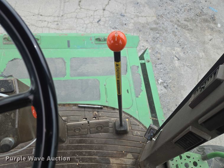 image for item YA2925 1994 John Deere 9600 RWA combine