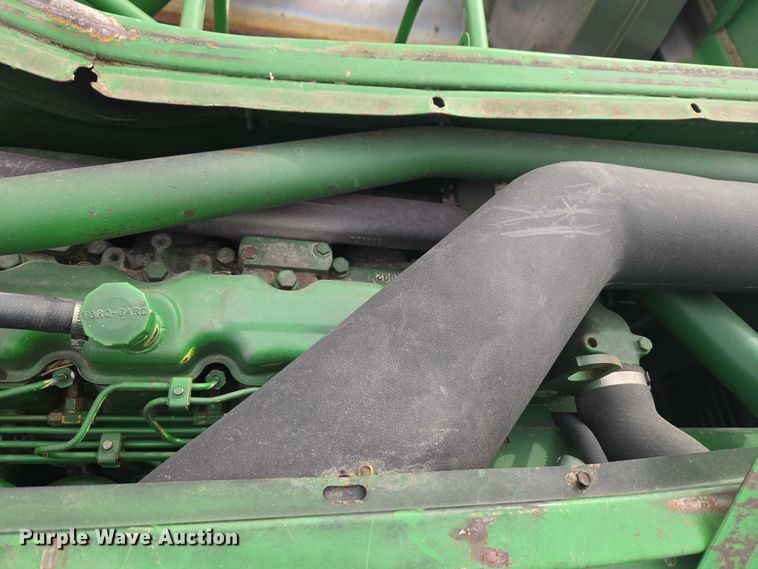 image for item YA2925 1994 John Deere 9600 RWA combine