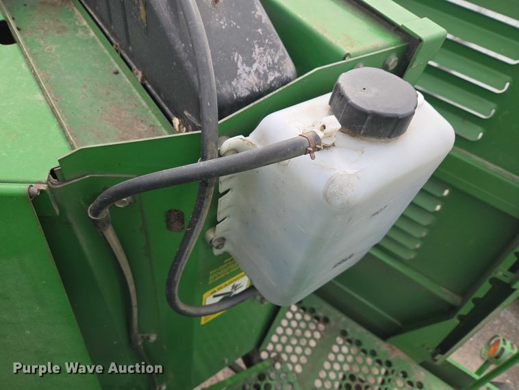image for item YA2925 1994 John Deere 9600 RWA combine