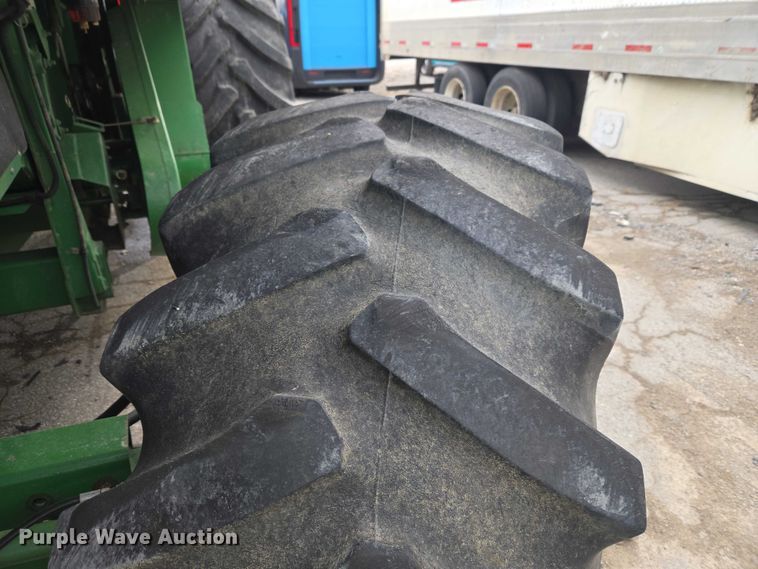 image for item YA2925 1994 John Deere 9600 RWA combine