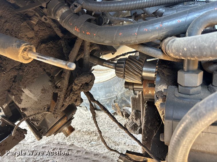 image for item YA2973 2016 Case IH Magnum 310 MFWD tractor