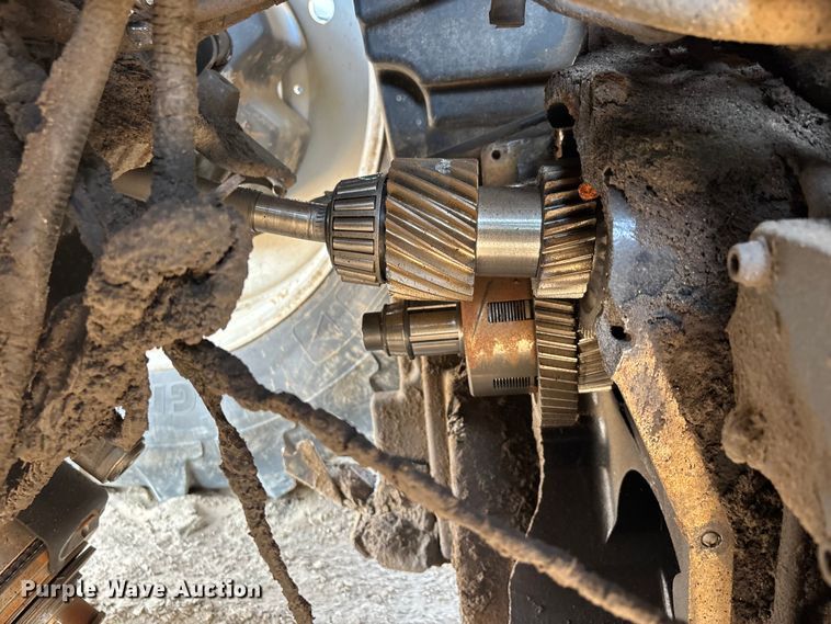 image for item YA2973 2016 Case IH Magnum 310 MFWD tractor