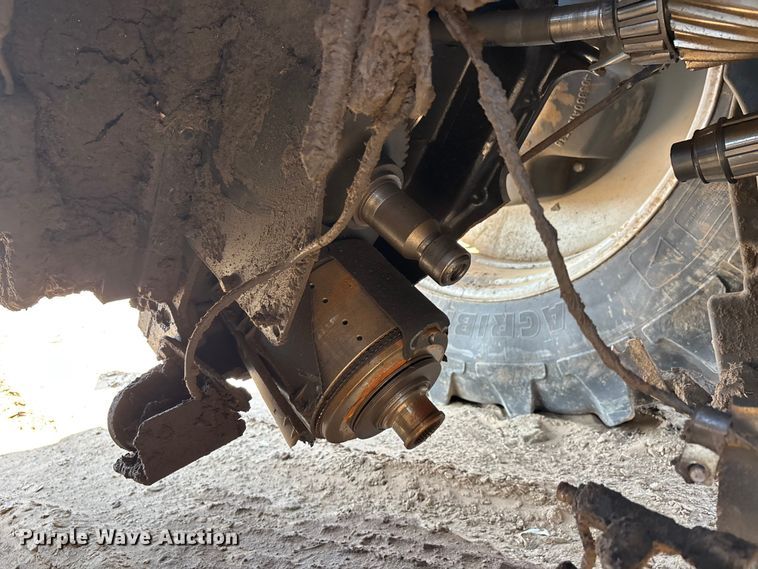 image for item YA2973 2016 Case IH Magnum 310 MFWD tractor