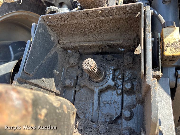 image for item YA2973 2016 Case IH Magnum 310 MFWD tractor