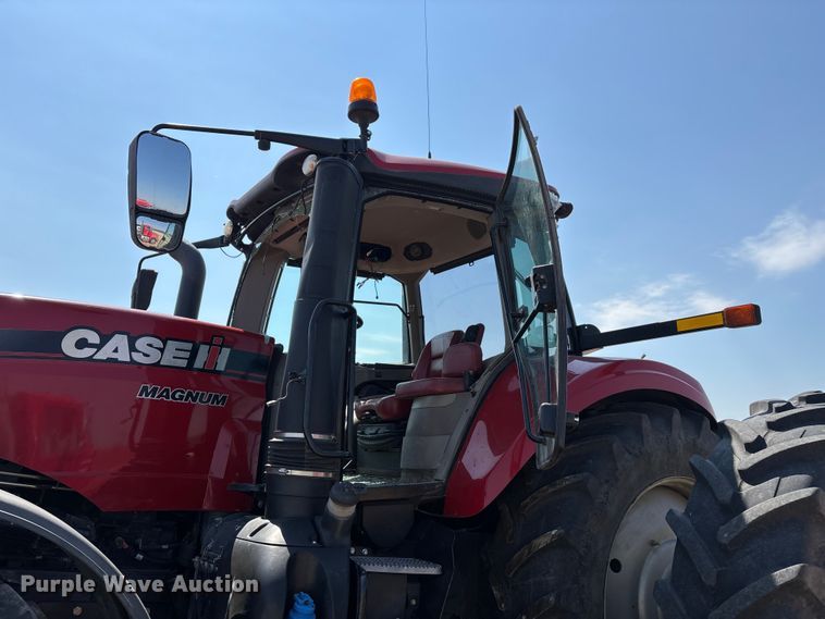 image for item YA2973 2016 Case IH Magnum 310 MFWD tractor