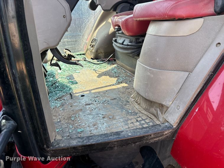 image for item YA2973 2016 Case IH Magnum 310 MFWD tractor