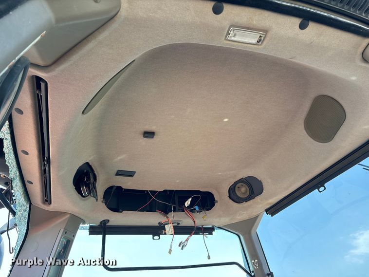 image for item YA2973 2016 Case IH Magnum 310 MFWD tractor