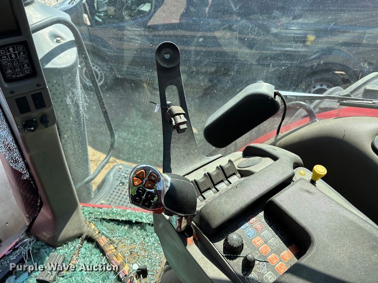 image for item YA2973 2016 Case IH Magnum 310 MFWD tractor