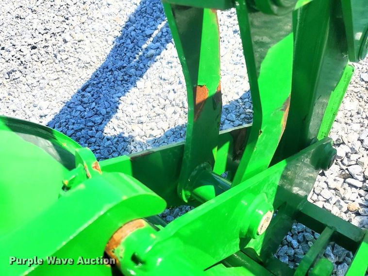image for item YA2985 2020 John Deere 520M loader