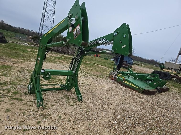 image for item YA2988 2025 John Deere 520M loader