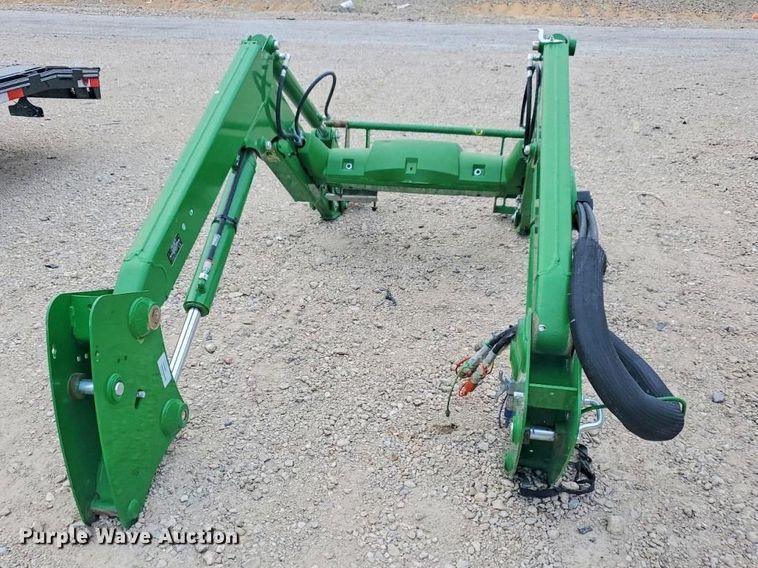 image for item YA3017 2023 John Deere 520M loader