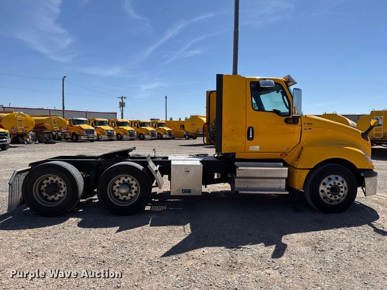 image for item DR1035 2021 International LT625 semi truck