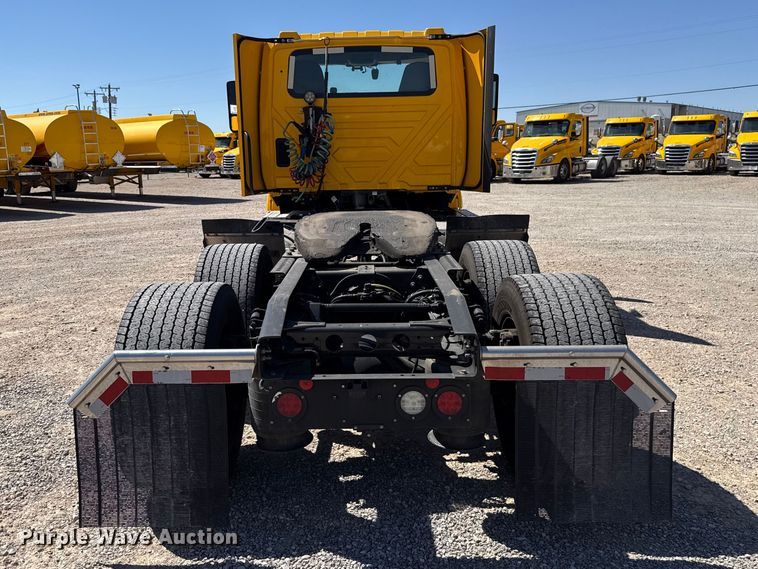 image for item DR1035 2021 International LT625 semi truck