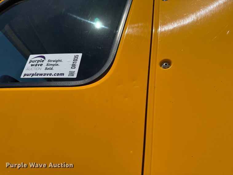 image for item DR1035 2021 International LT625 semi truck